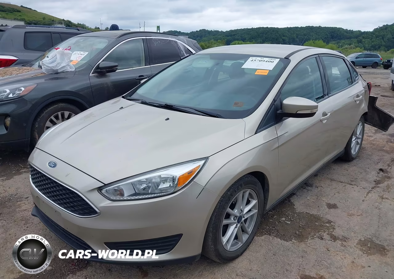 2017 Ford Focus Se VIN:1FADP3F25HL213582 - 2