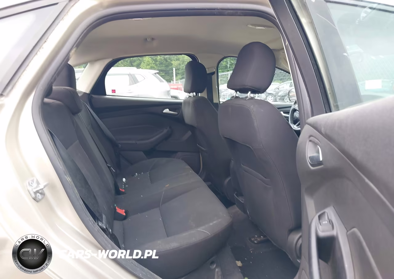 2017 Ford Focus Se VIN:1FADP3F25HL213582 - 8