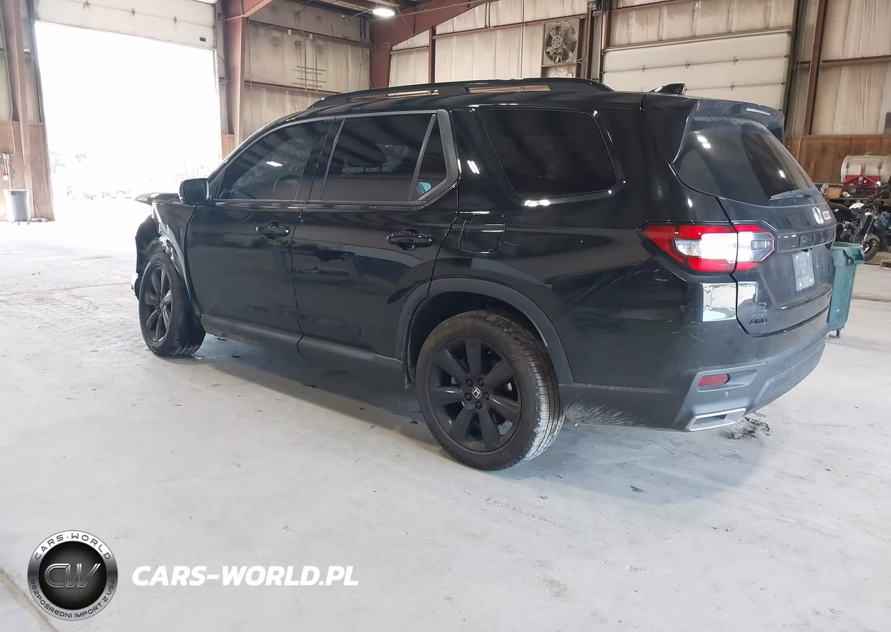 2025 Honda Pilot Black Edition VIN:5FNYG1H9XSB060315 - 3