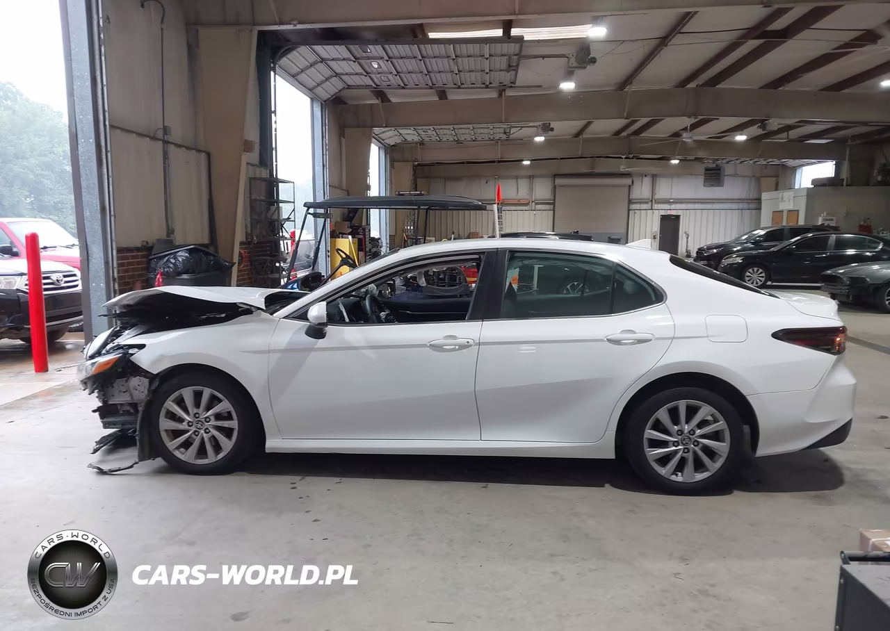 2022 Toyota Camry Le VIN:4T1C11AKXNU630975 - 15
