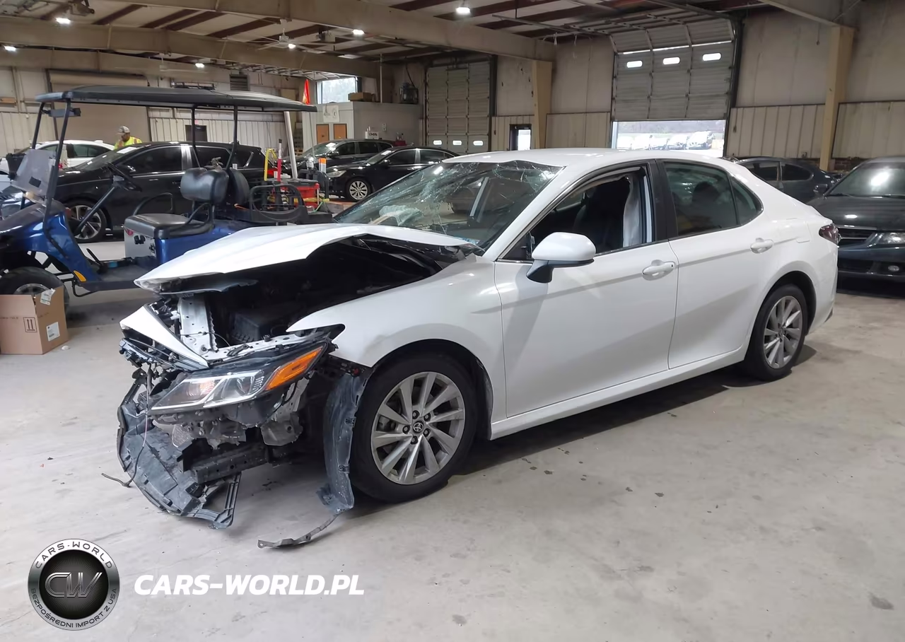 2022 Toyota Camry Le VIN:4T1C11AKXNU630975 - 2