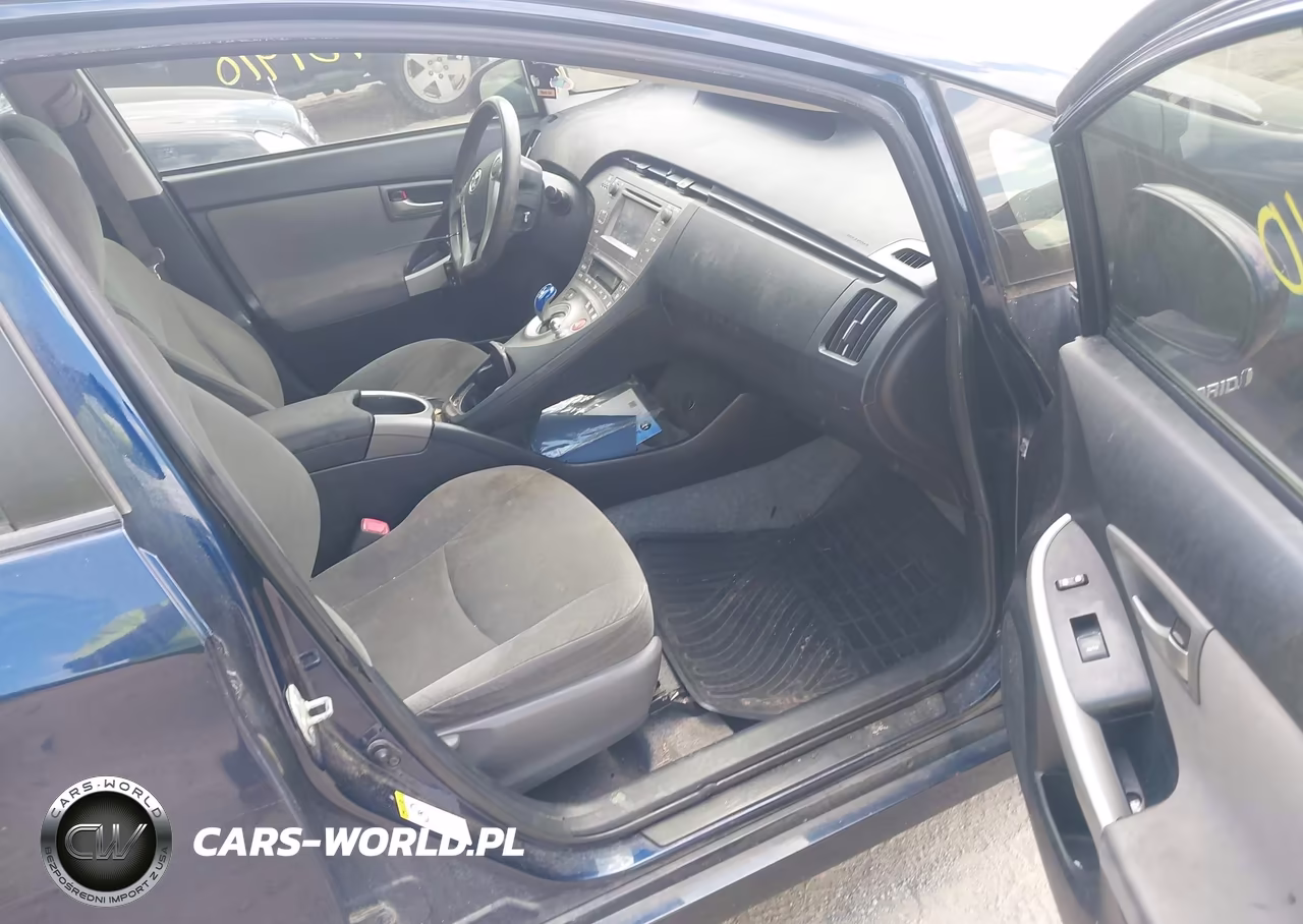 2012 Toyota Prius Two VIN:JTDKN3DU0C1492116 - 5