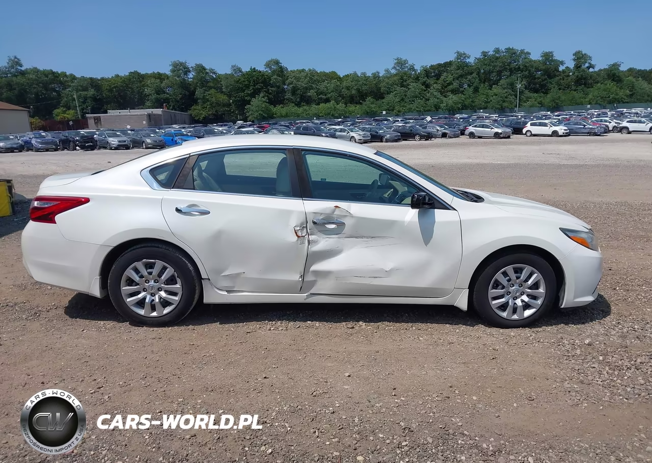 2016 Nissan Altima 2.5 S VIN:1N4AL3AP7GC263805 - 13