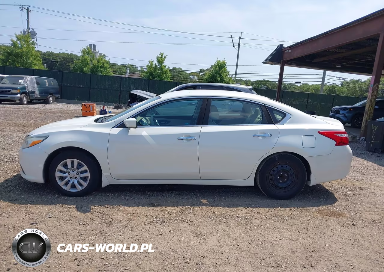 2016 Nissan Altima 2.5 S VIN:1N4AL3AP7GC263805 - 14