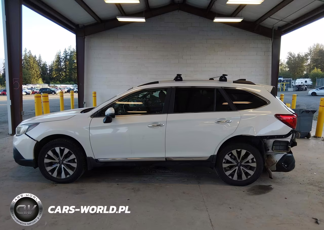 2018 Subaru Outback 2.5I Touring VIN:4S4BSATC2J3203465 - 14