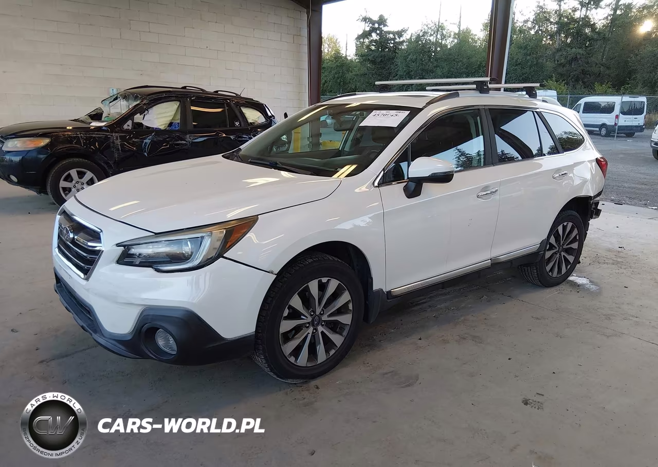 2018 Subaru Outback 2.5I Touring VIN:4S4BSATC2J3203465 - 2