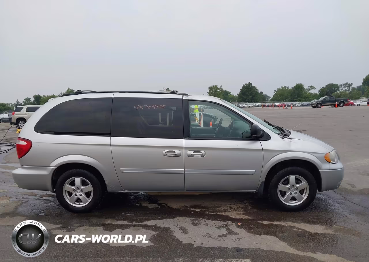 2005 Dodge Grand Caravan Sxt VIN:2D8GP44L05R473269 - 12
