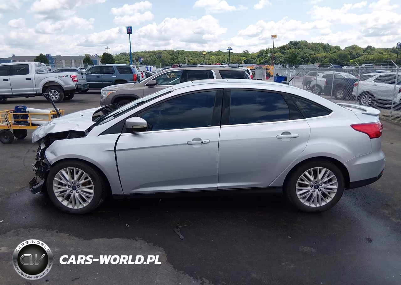 2017 FORD FOCUS TITANIUM VIN:1FADP3J23HL347739 - 15