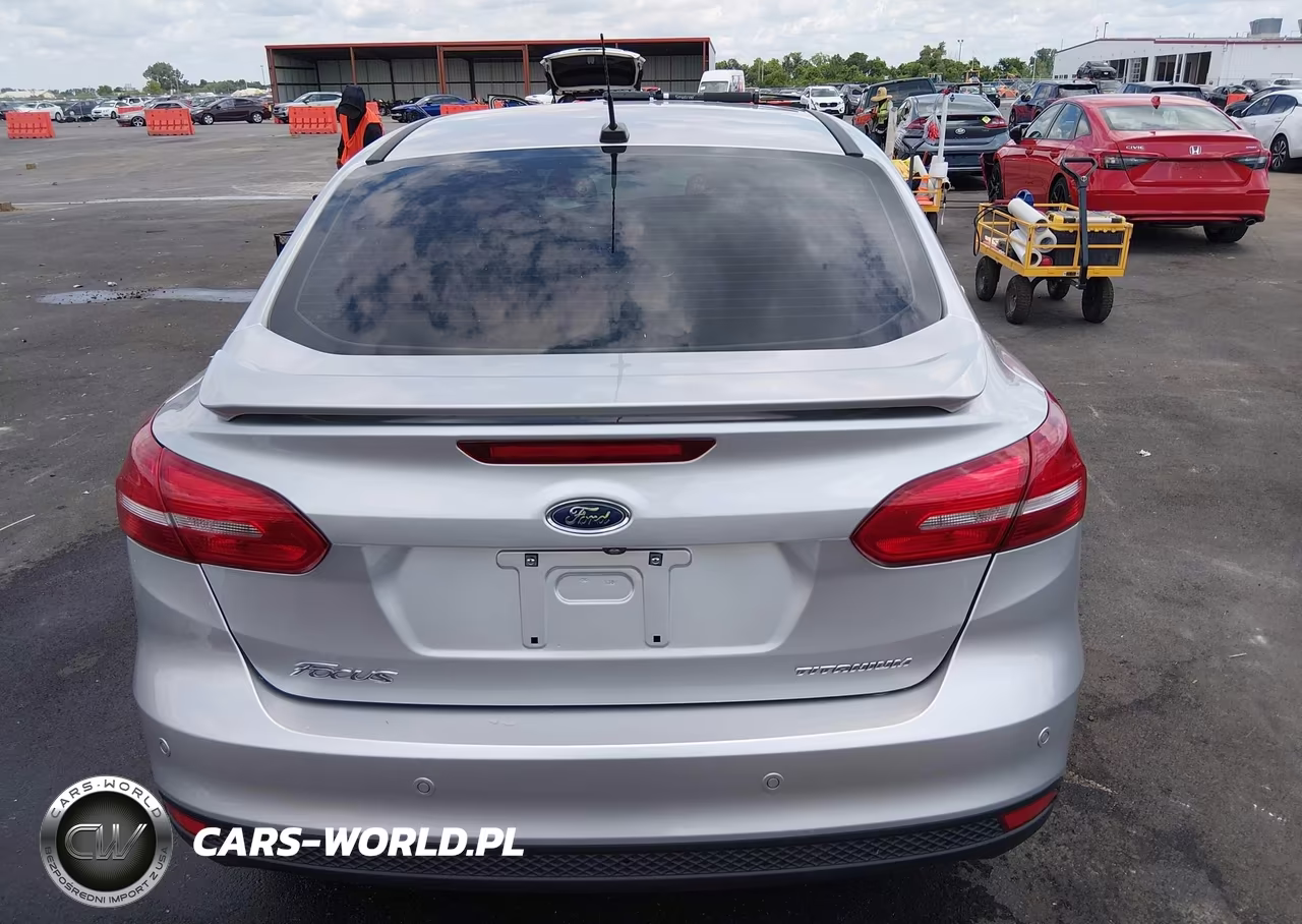 2017 FORD FOCUS TITANIUM VIN:1FADP3J23HL347739 - 17