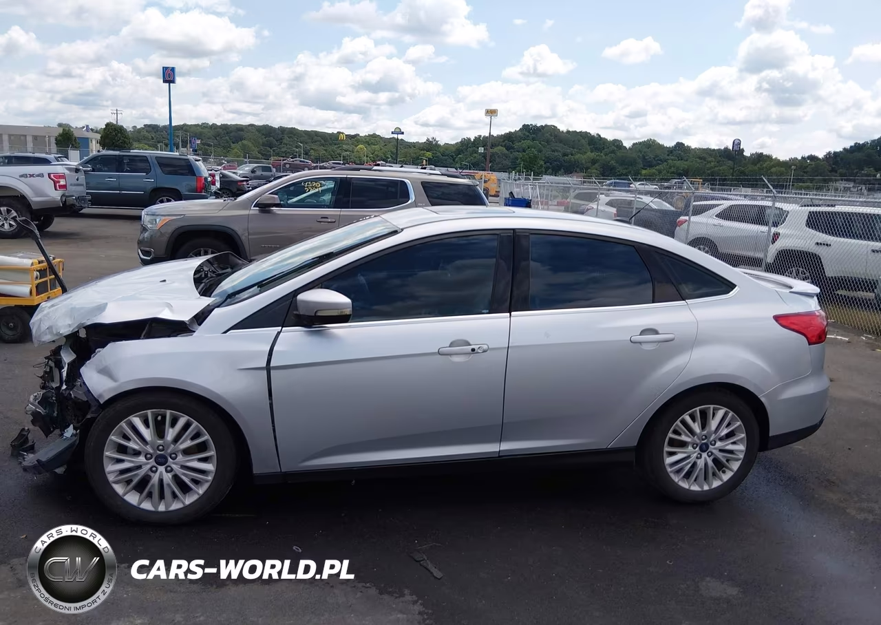 2017 FORD FOCUS TITANIUM VIN:1FADP3J23HL347739 - 18