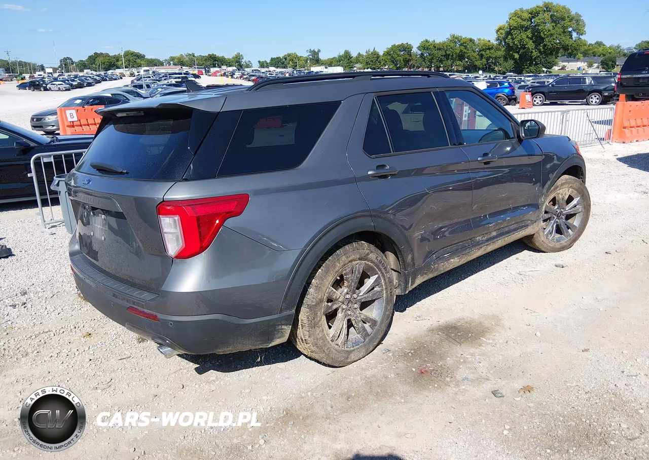 2021 Ford Explorer Xlt VIN:1FMSK7DHXMGA37593 - 4