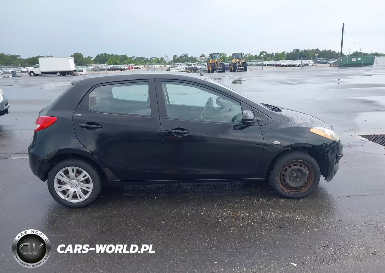 2013 Mazda Mazda2 Sport VIN:JM1DE1KY2D0155277 - 13
