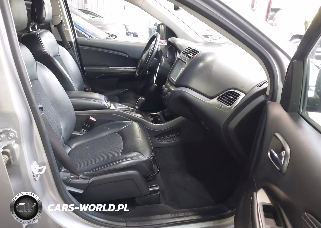 2019 Dodge Journey Crossroad Awd VIN:3C4PDDGG7KT771381 - 5