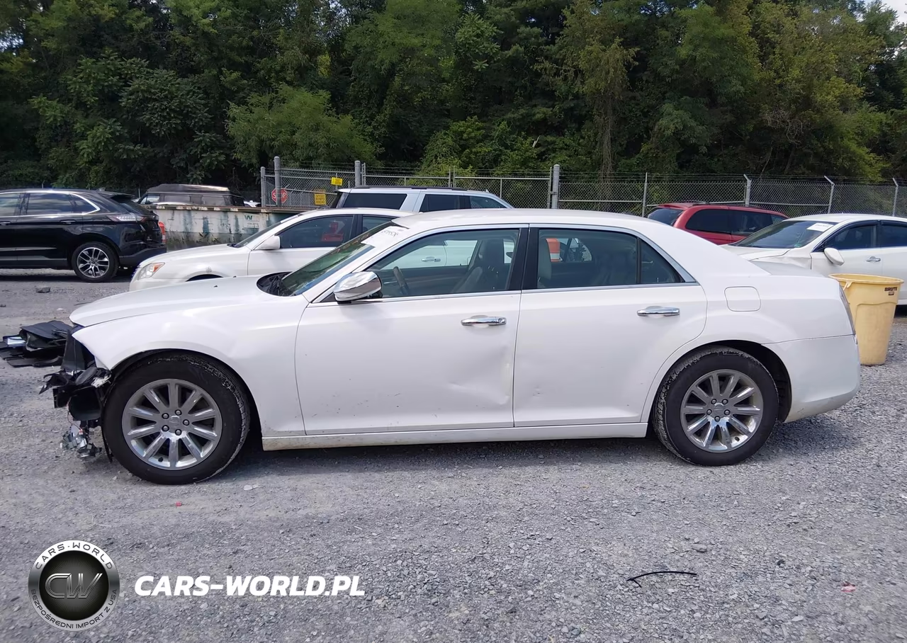 2014 Chrysler 300C VIN:2C3CCAEG7EH275839 - 15
