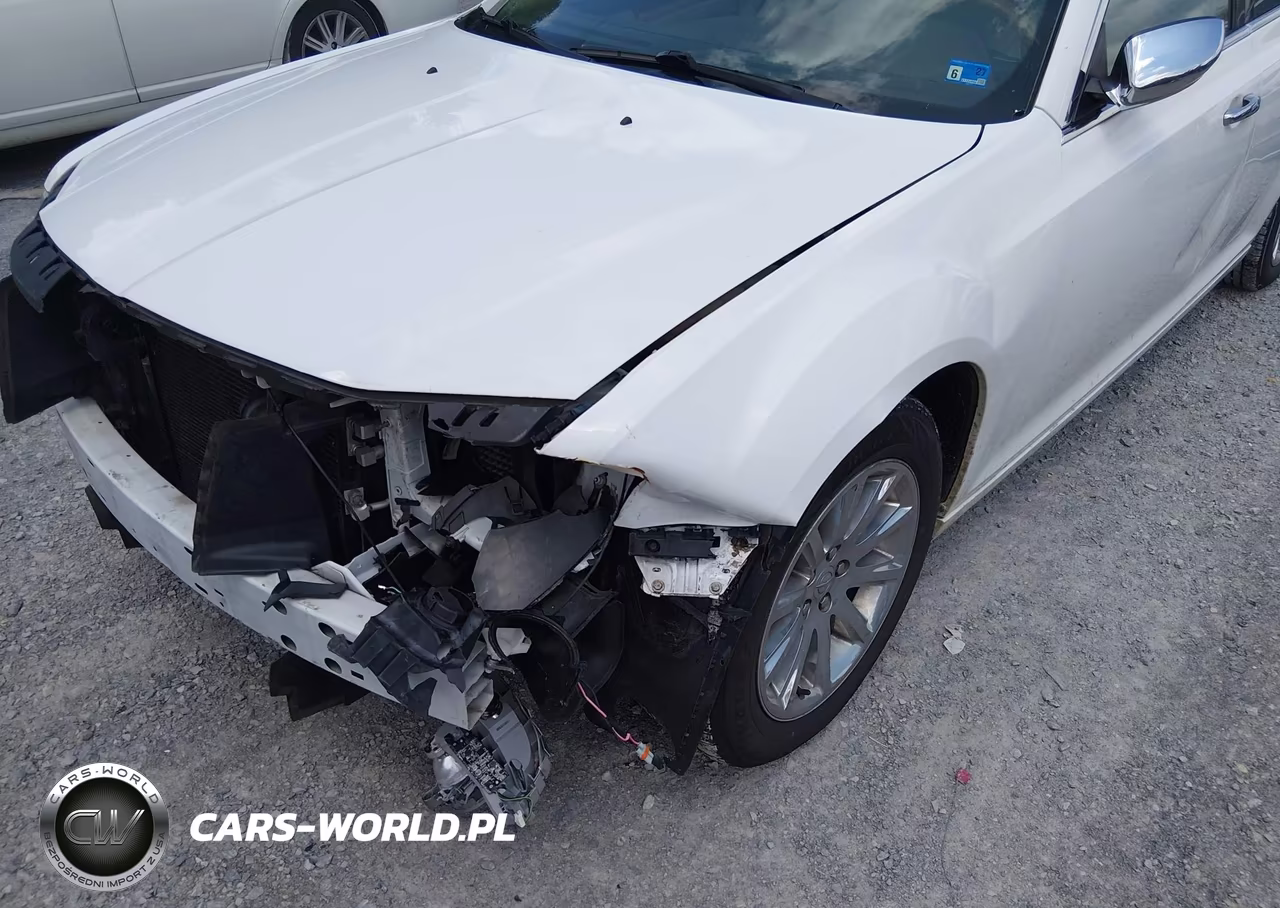 2014 Chrysler 300C VIN:2C3CCAEG7EH275839 - 18
