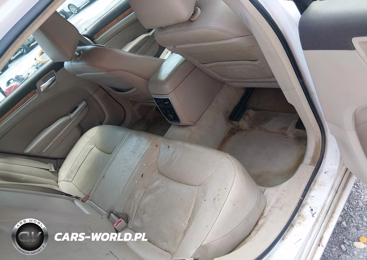 2014 Chrysler 300C VIN:2C3CCAEG7EH275839 - 8