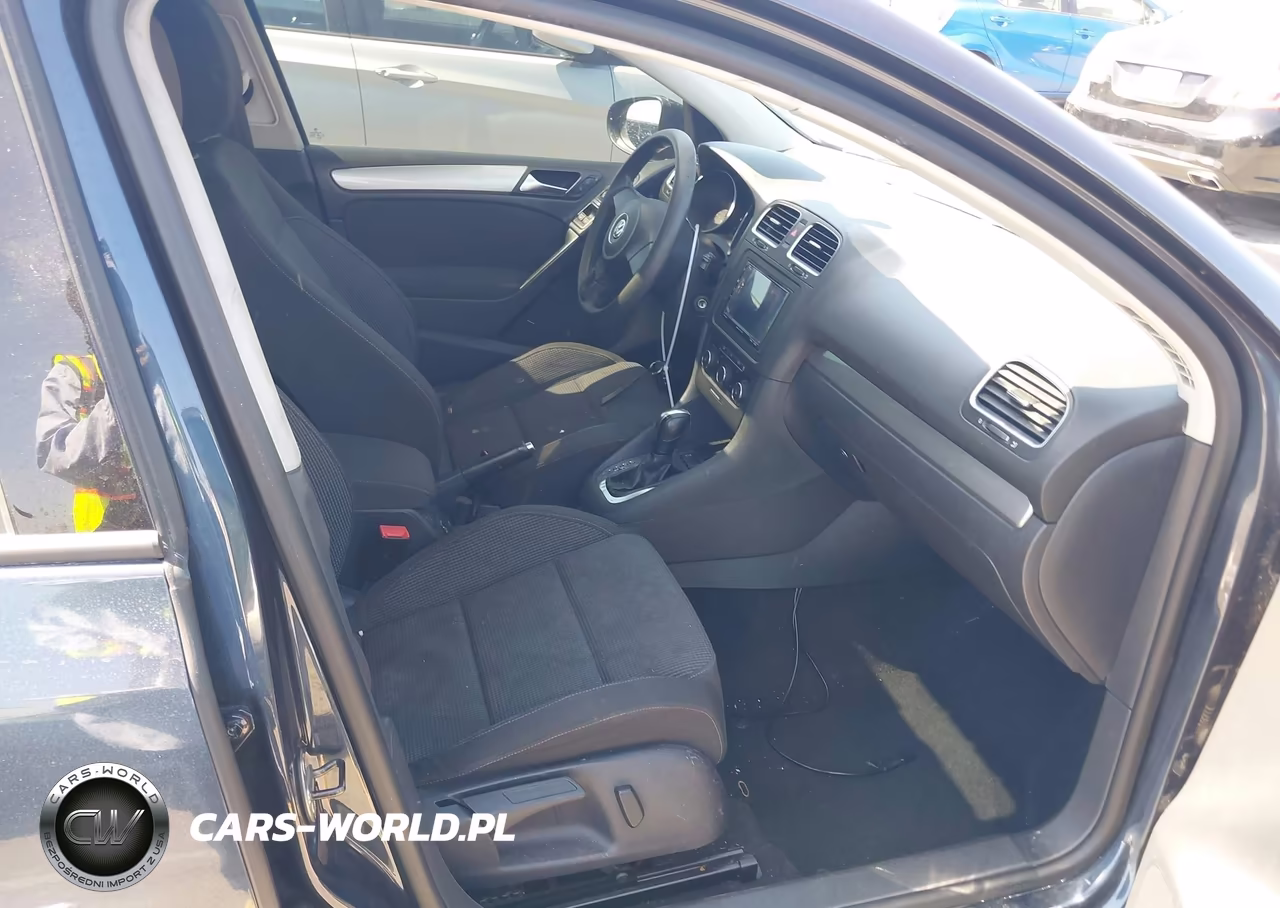 2012 Volkswagen Golf 2.5L 4-Door VIN:WVWDB7AJ8CW315707 - 5