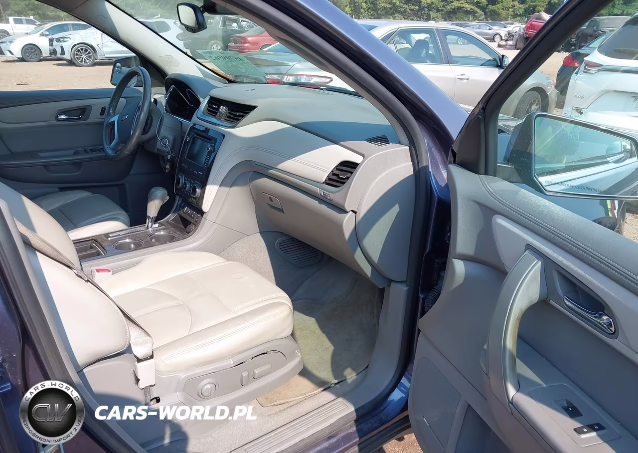 2014 Chevrolet Traverse Lt VIN:1GNKRHKDXEJ243420 - 5