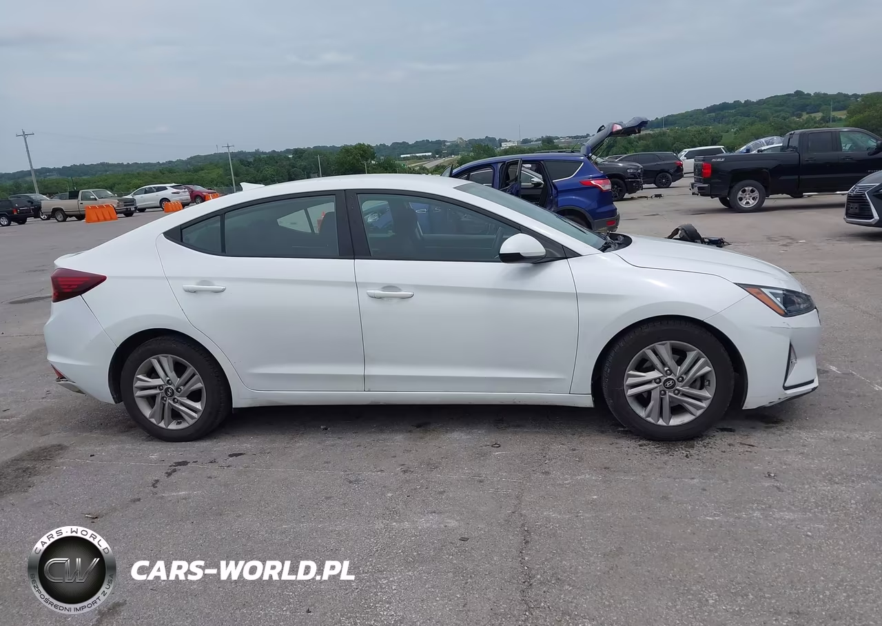 2020 Hyundai Elantra Sel VIN:5NPD84LF8LH567856 - 14
