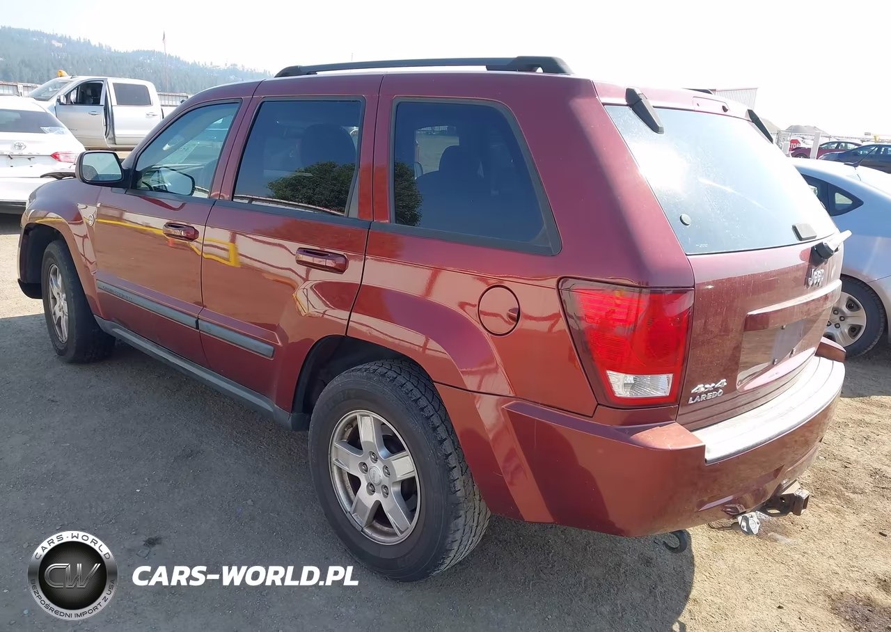 2007 Jeep Grand Cherokee Laredo VIN:1J8GR48K47C520091 - 3