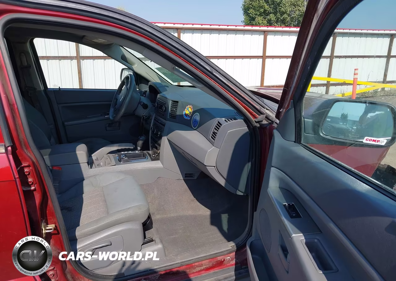 2007 Jeep Grand Cherokee Laredo VIN:1J8GR48K47C520091 - 5