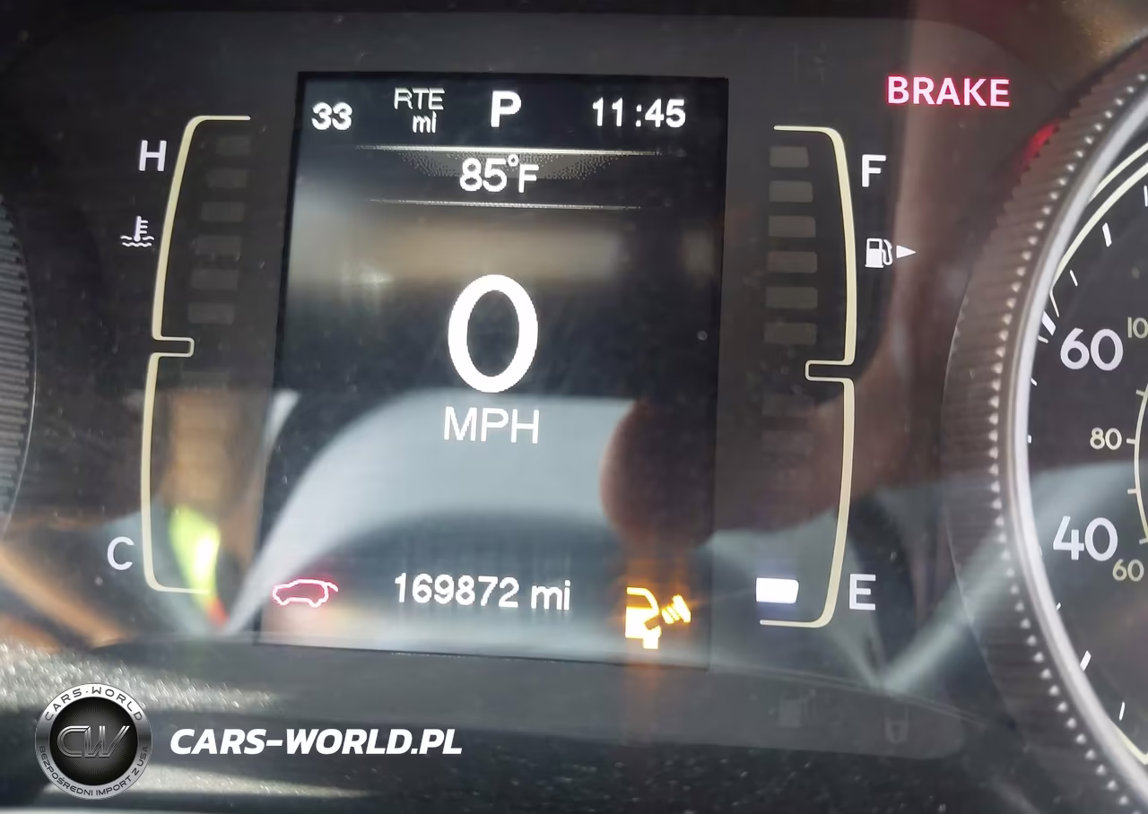 2016 Jeep Cherokee Latitude VIN:1C4PJMCSXGW310583 - 16