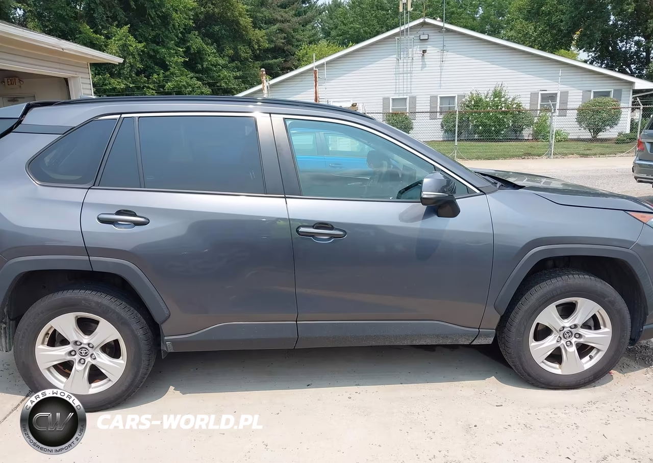 2021 Toyota Rav4 Xle VIN:2T3P1RFVXMW240970 - 14