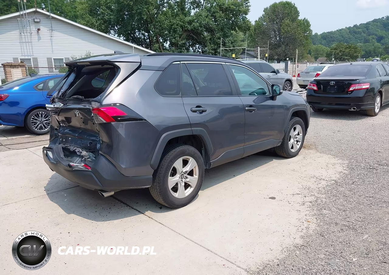 2021 Toyota Rav4 Xle VIN:2T3P1RFVXMW240970 - 4