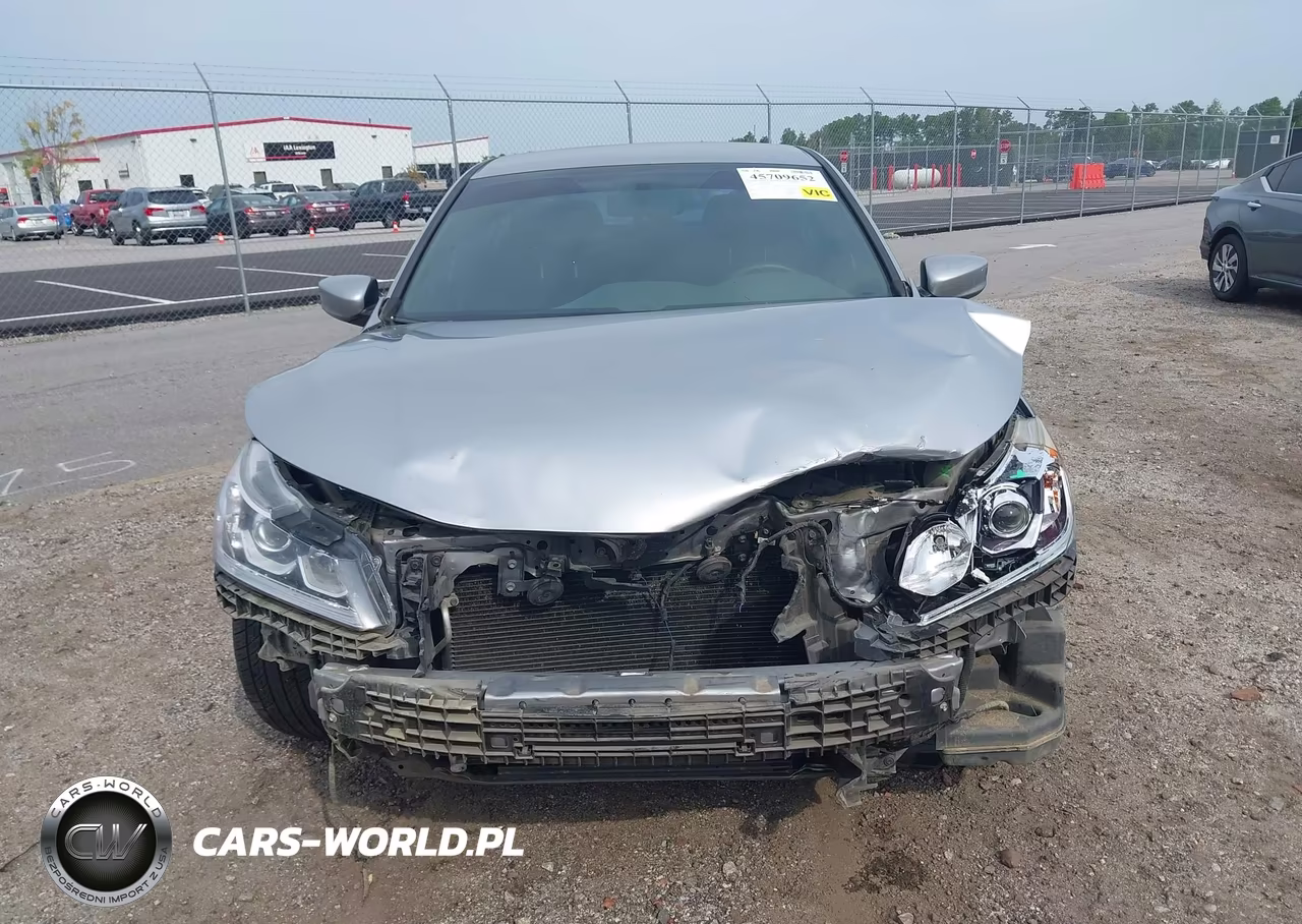 2017 Honda Accord Sport VIN:1HGCR2F57HA258492 - 13