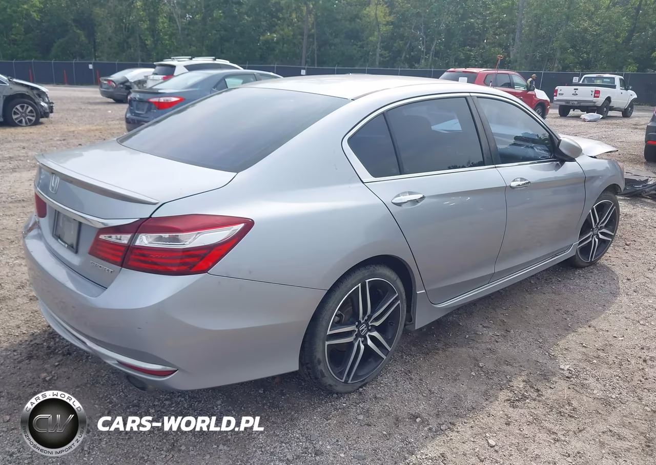 2017 Honda Accord Sport VIN:1HGCR2F57HA258492 - 4
