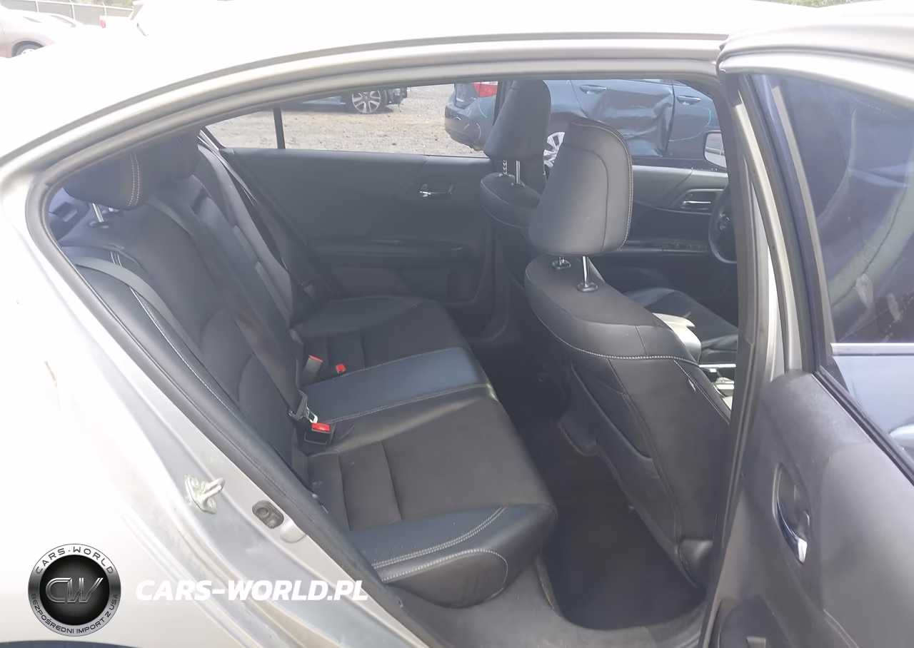 2017 Honda Accord Sport VIN:1HGCR2F57HA258492 - 8