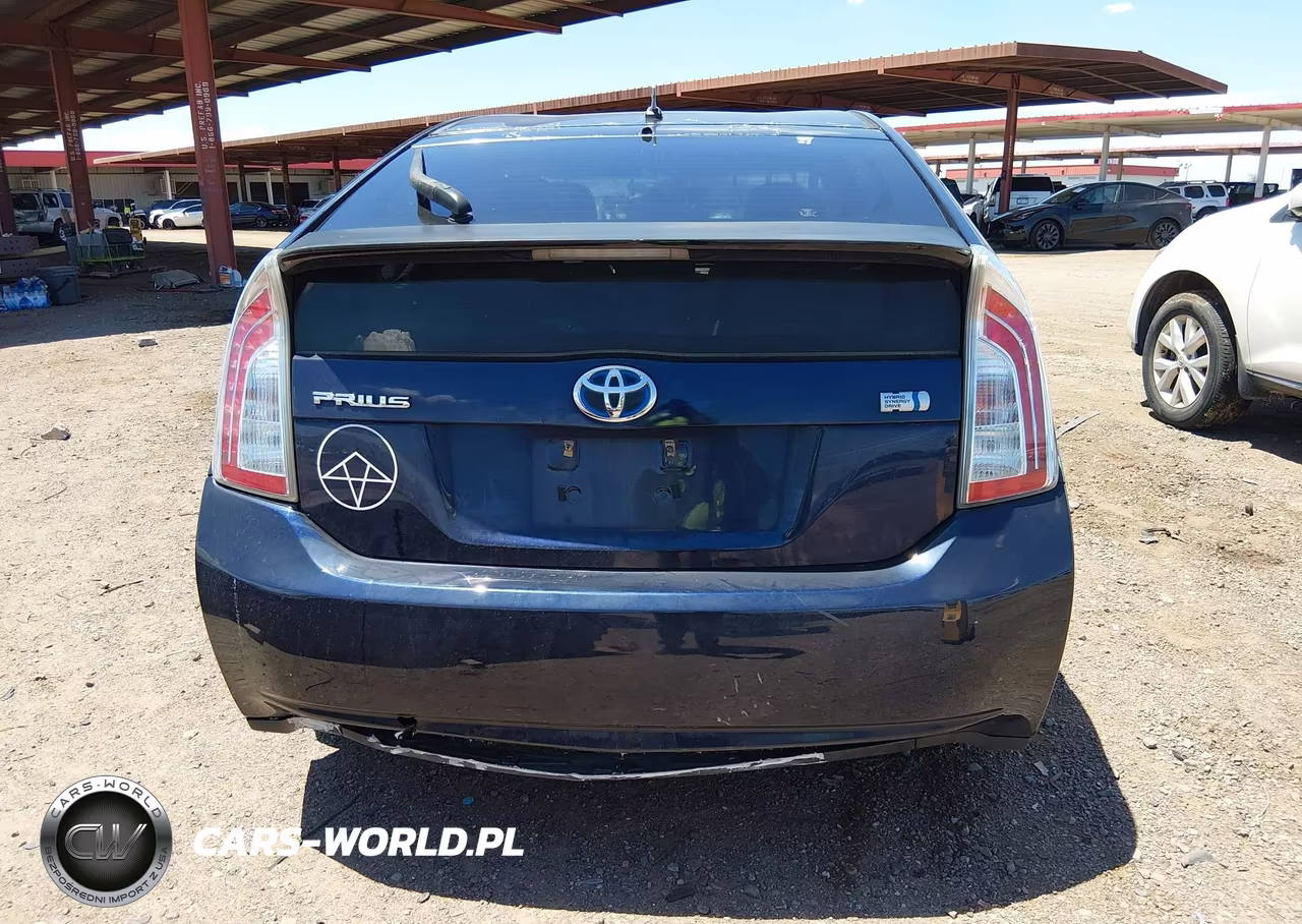 2013 Toyota Prius Two VIN:JTDKN3DU3D0350589 - 16