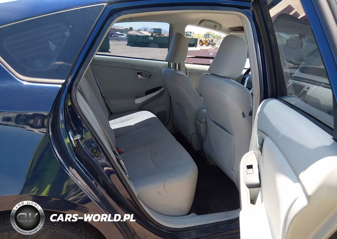 2013 Toyota Prius Two VIN:JTDKN3DU3D0350589 - 8
