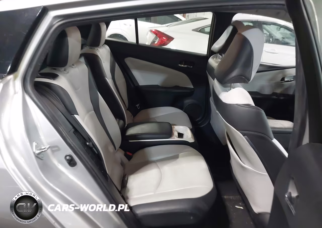 2017 Toyota Prius Prime Premium VIN:JTDKARFP4H3012032 - 8