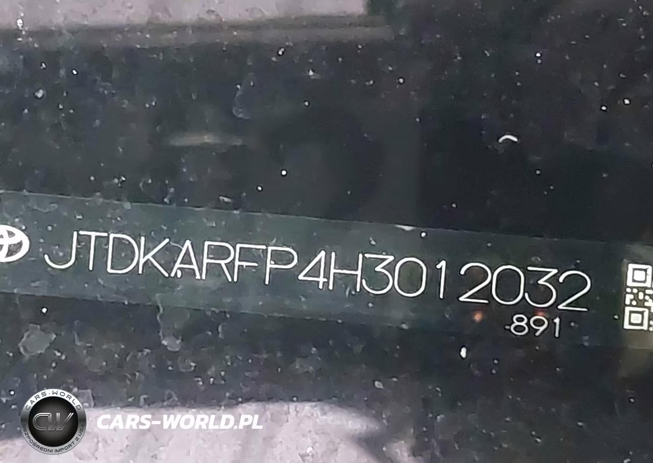 2017 Toyota Prius Prime Premium VIN:JTDKARFP4H3012032 - 9
