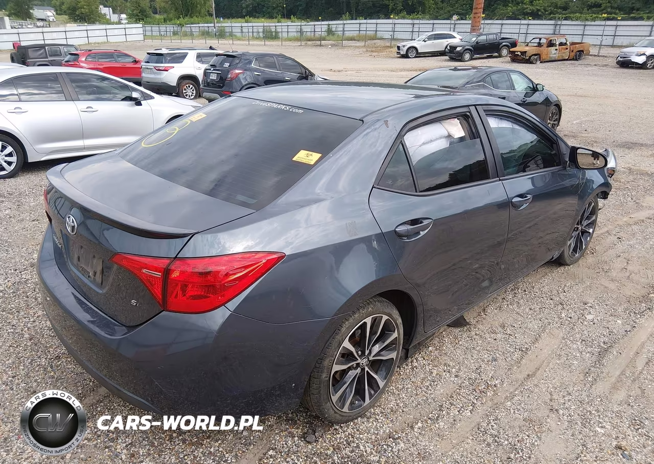 2019 Toyota Corolla Se VIN:2T1BURHEXKC242868 - 4