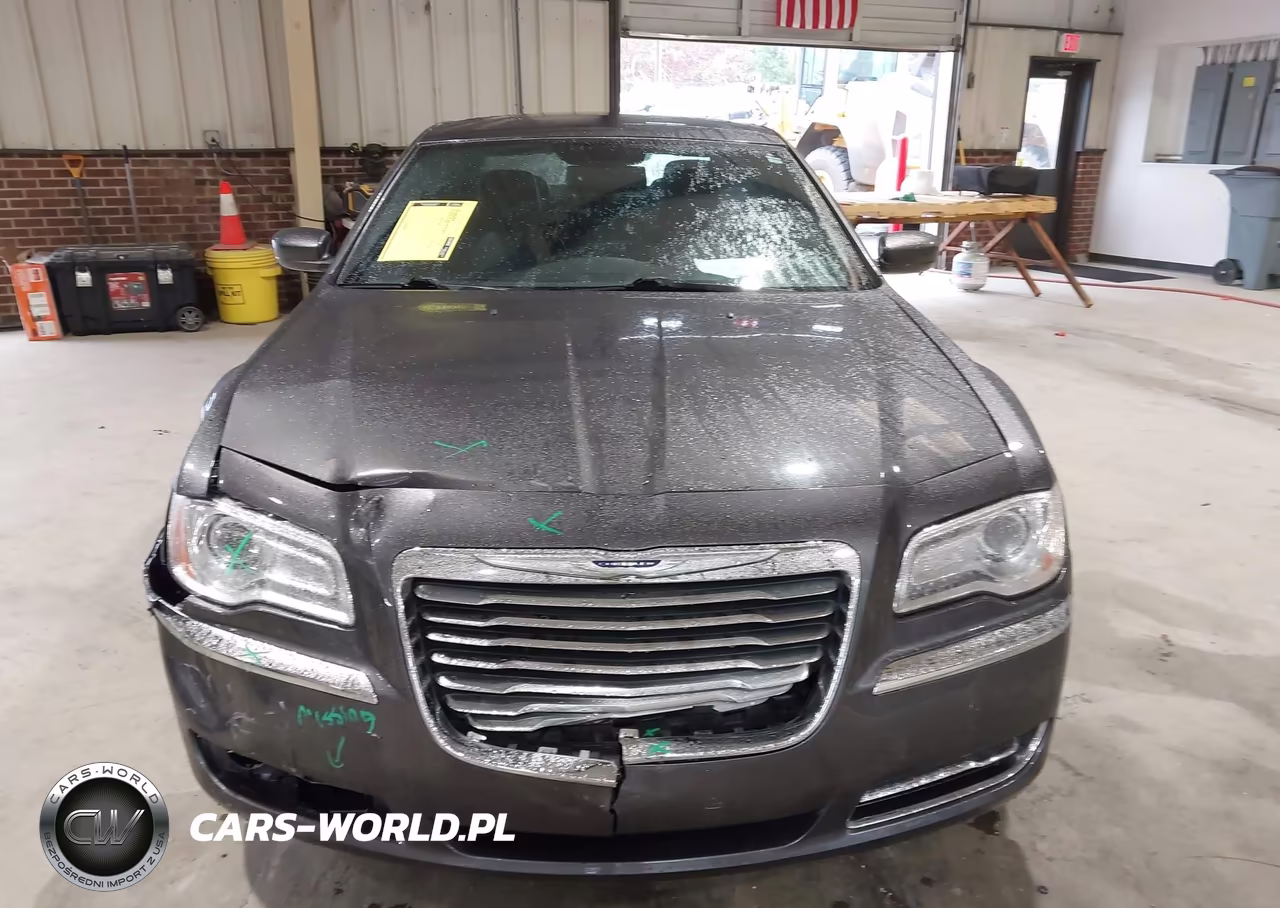 2013 Chrysler 300 Motown VIN:2C3CCAAGXDH614033 - 13