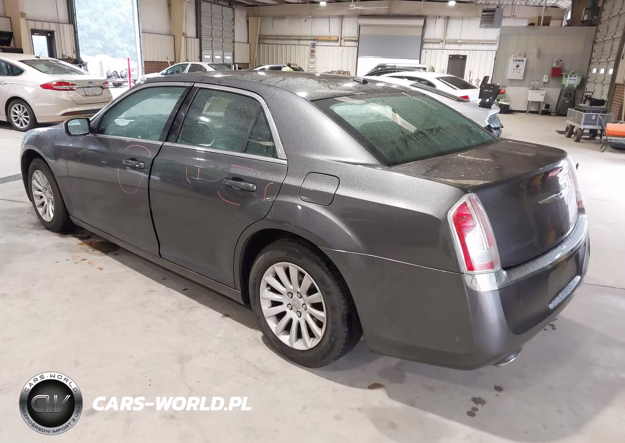 2013 Chrysler 300 Motown VIN:2C3CCAAGXDH614033 - 3