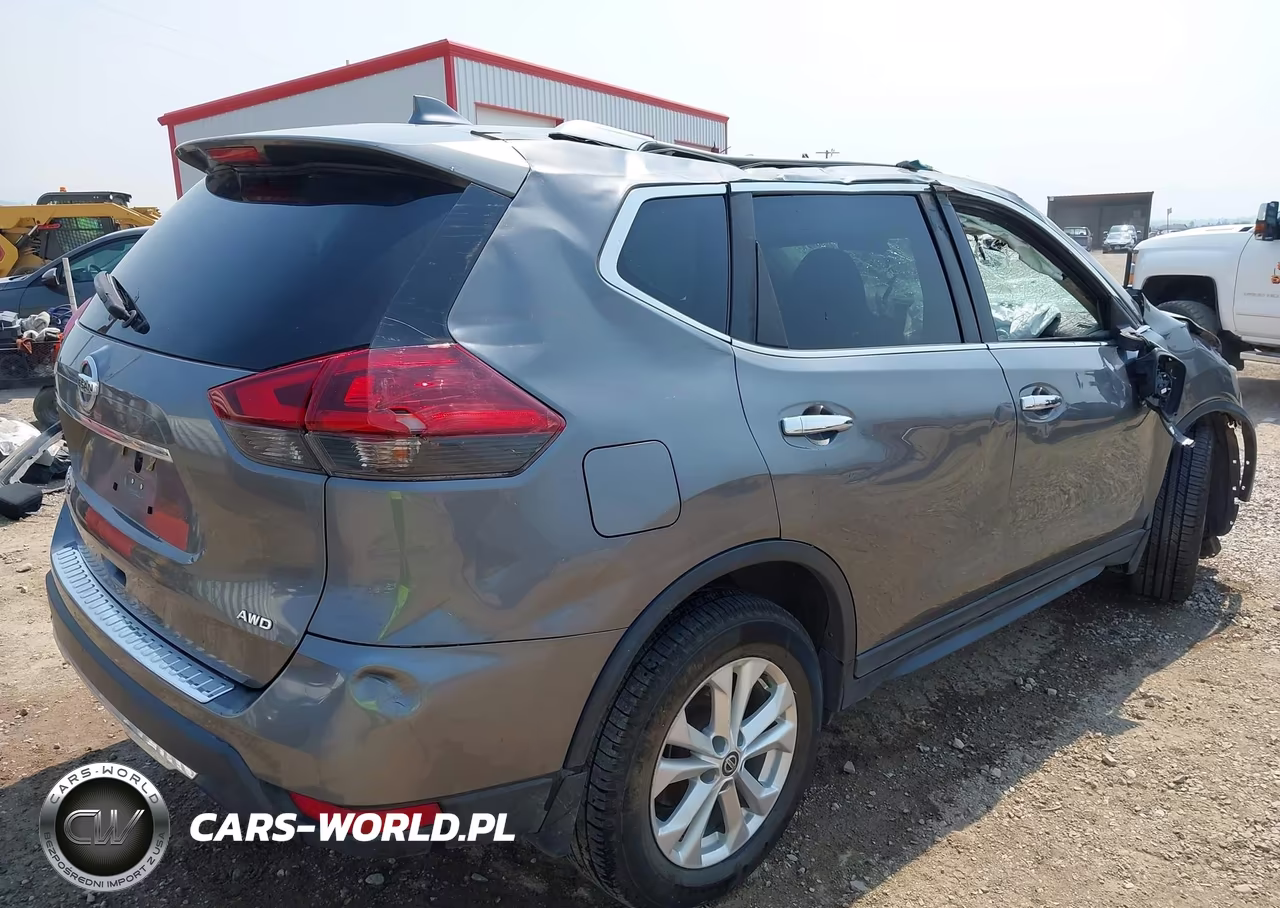 2018 Nissan Rogue S VIN:5N1AT2MV4JC843191 - 4