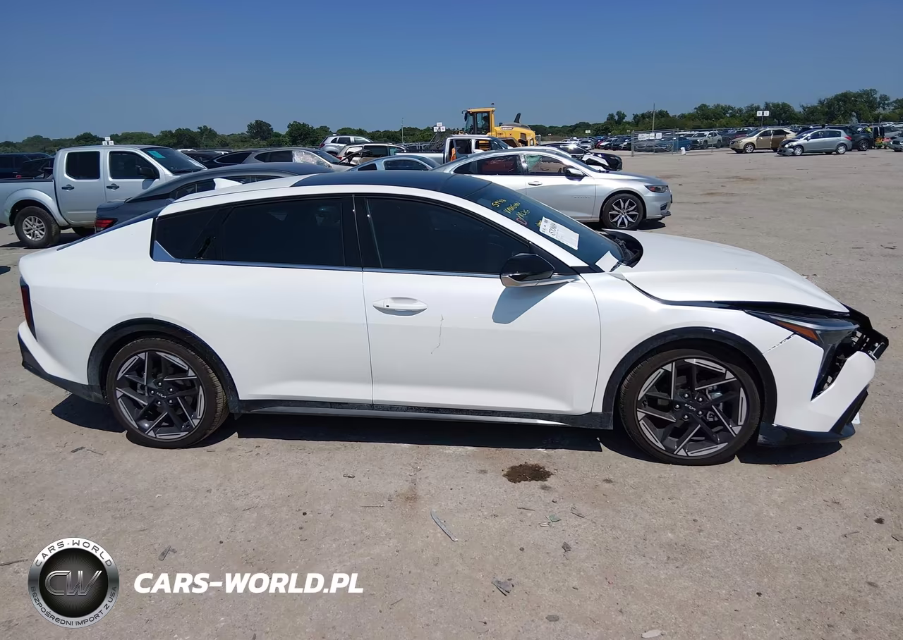2026 Kia K4 Gt-Line VIN:3KPFW4DE1TE313348 - 13