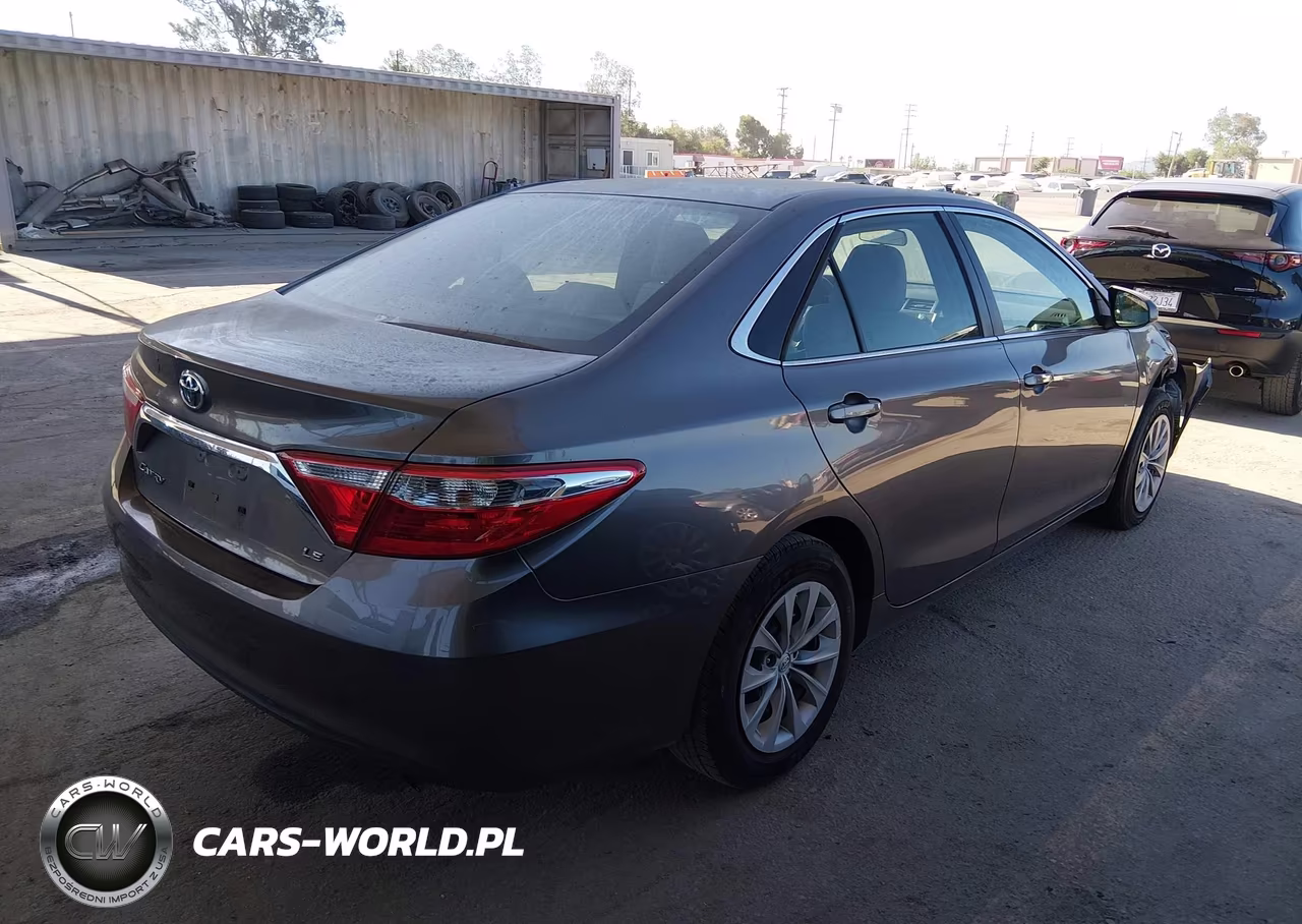 2017 Toyota Camry Le VIN:4T1BF1FK1HU435311 - 4
