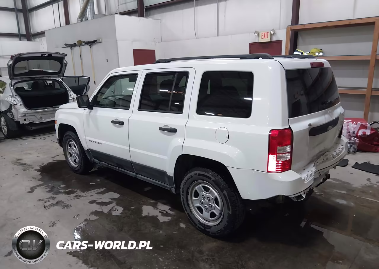 2016 Jeep Patriot Sport VIN:1C4NJPBB6GD804056 - 3