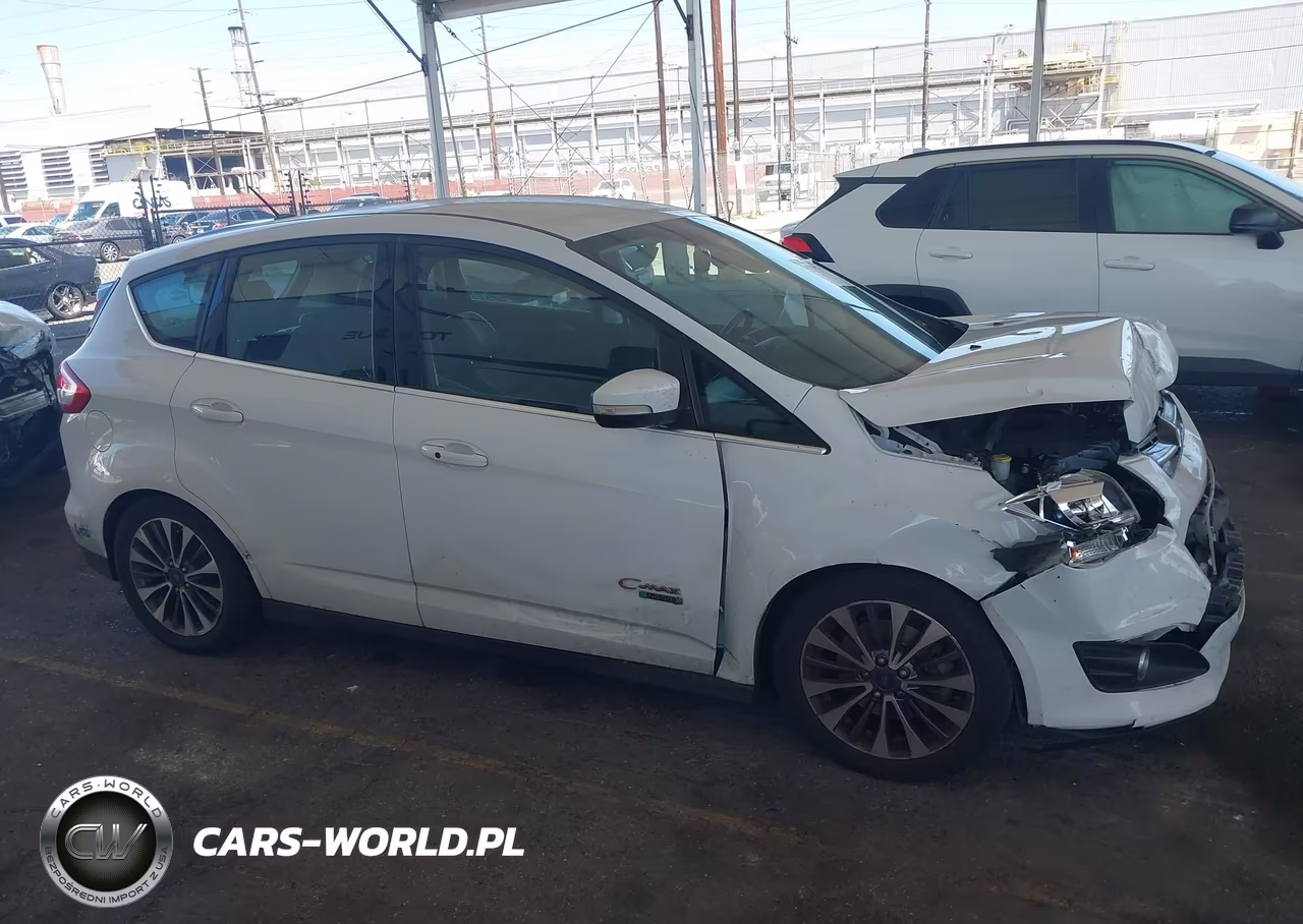 2017 Ford C-Max Energi Titanium VIN:1FADP5FU7HL108331 - 13