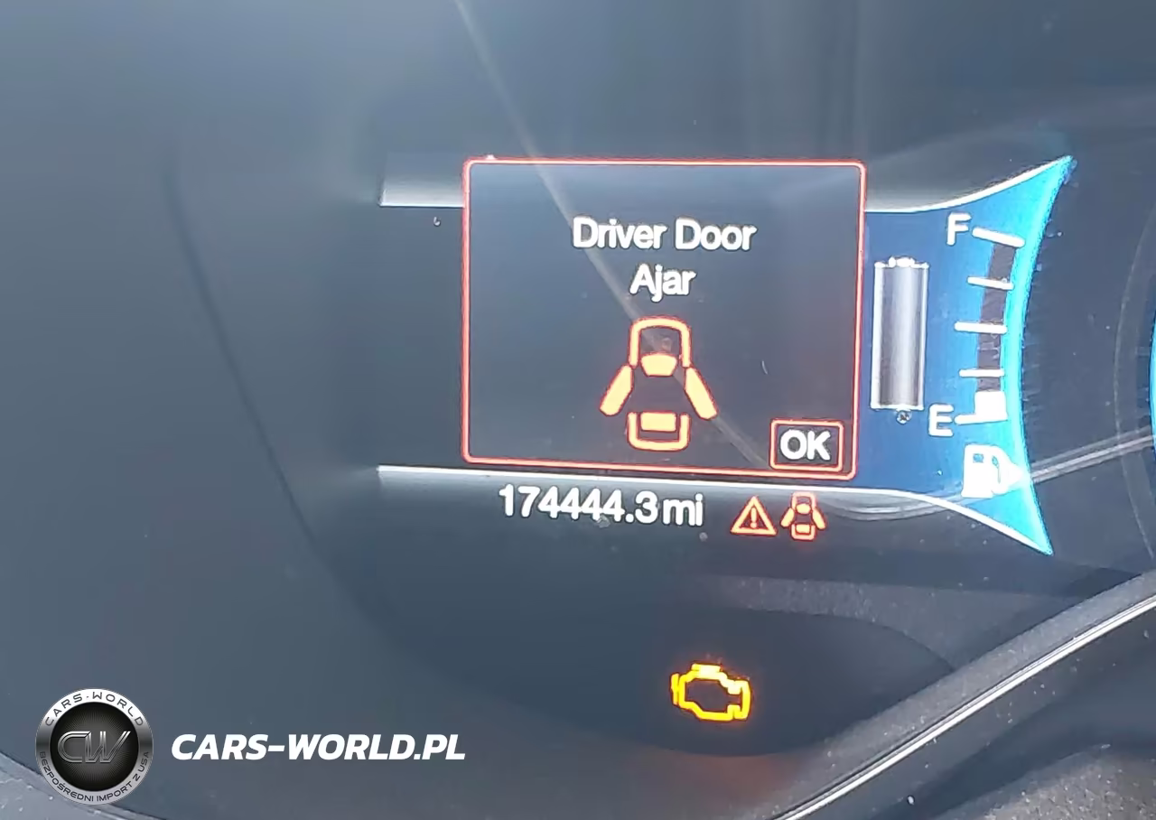 2017 Ford C-Max Energi Titanium VIN:1FADP5FU7HL108331 - 15
