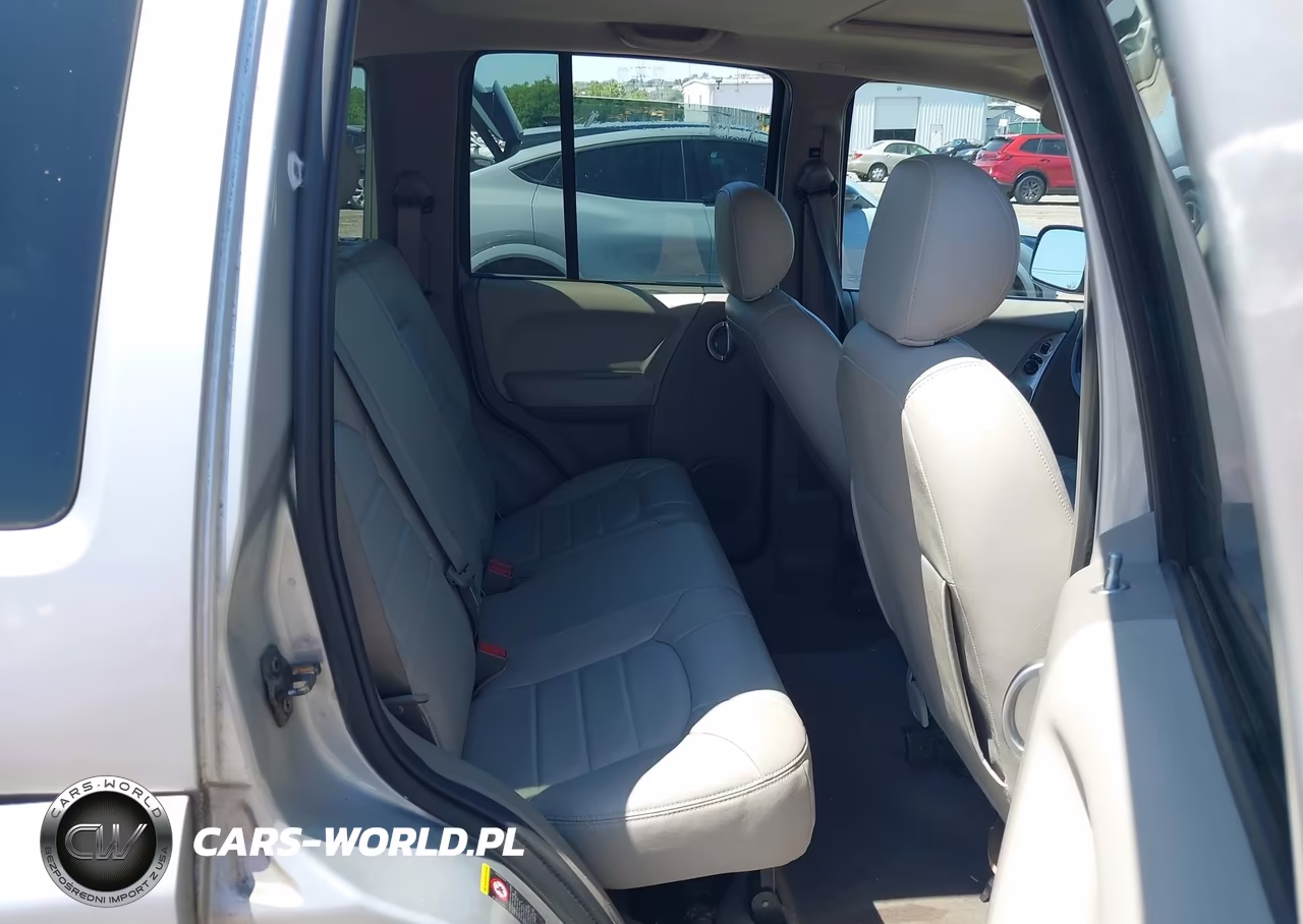 2004 Jeep Liberty Limited Edition VIN:1J8GL58K54W116489 - 8