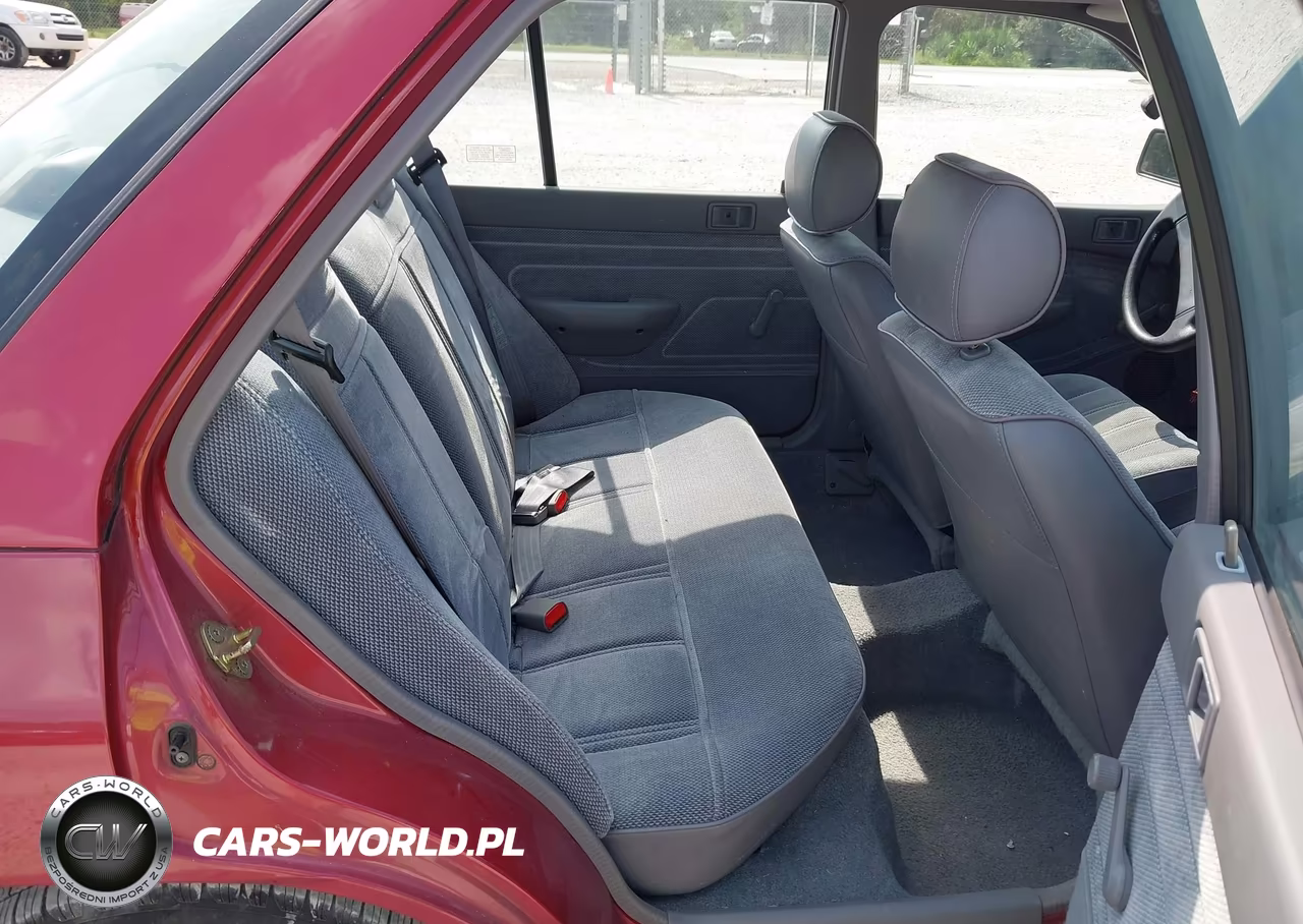 1993 Ford Escort Lx VIN:3FAPP13JXPR157040 - 8
