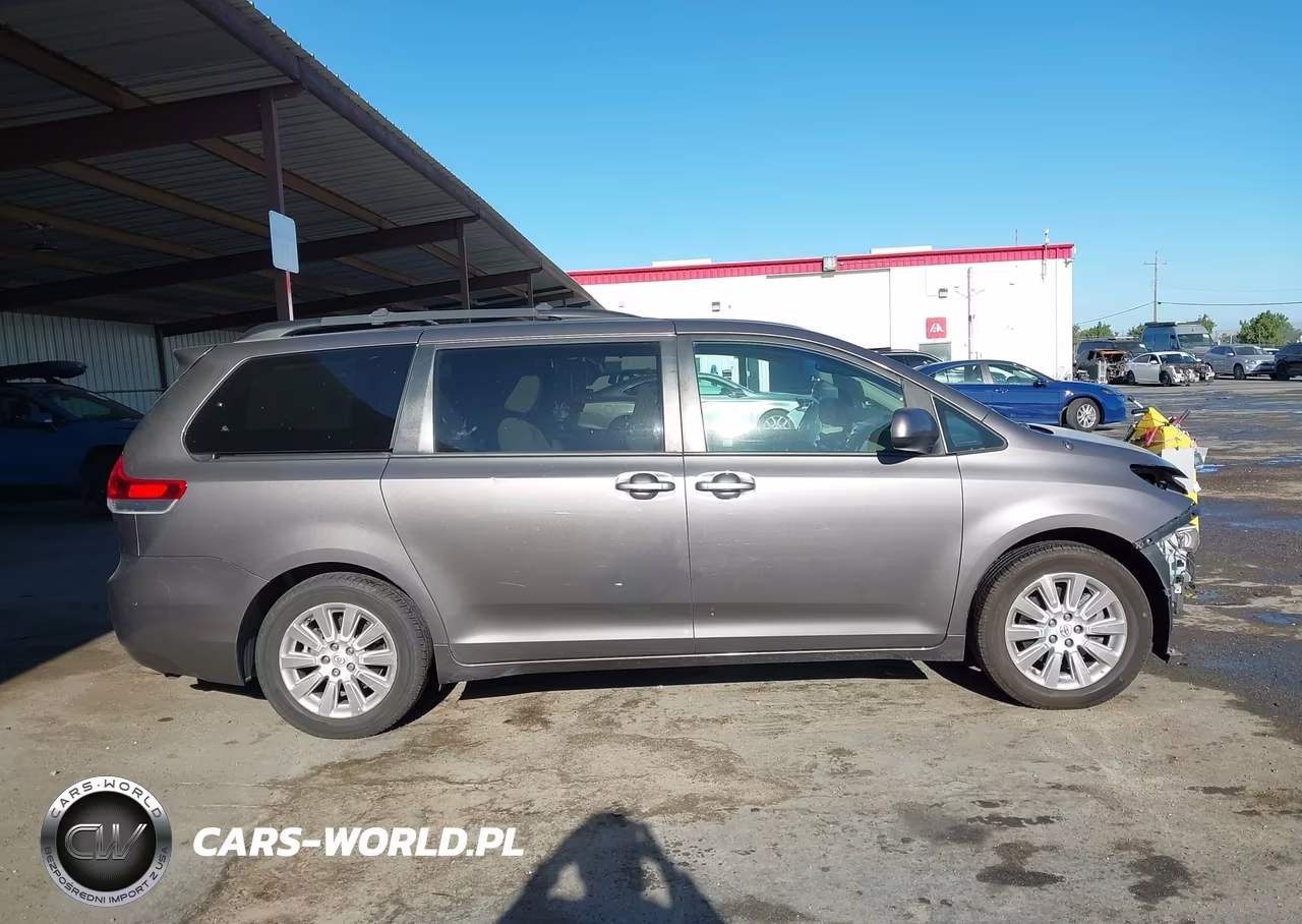 2014 Toyota Sienna Le 7 Passenger VIN:5TDJK3DC1ES080000 - 13