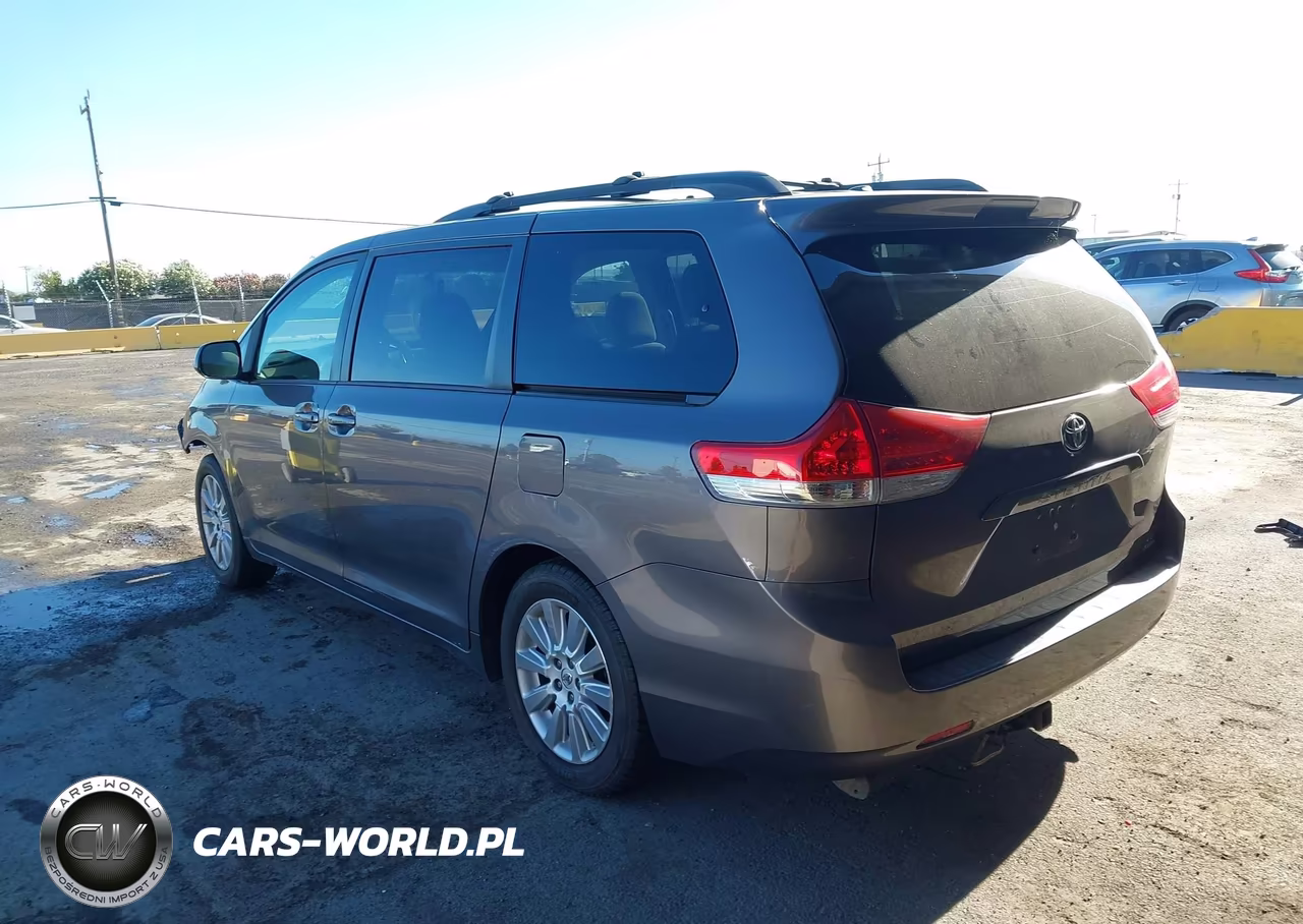 2014 Toyota Sienna Le 7 Passenger VIN:5TDJK3DC1ES080000 - 3
