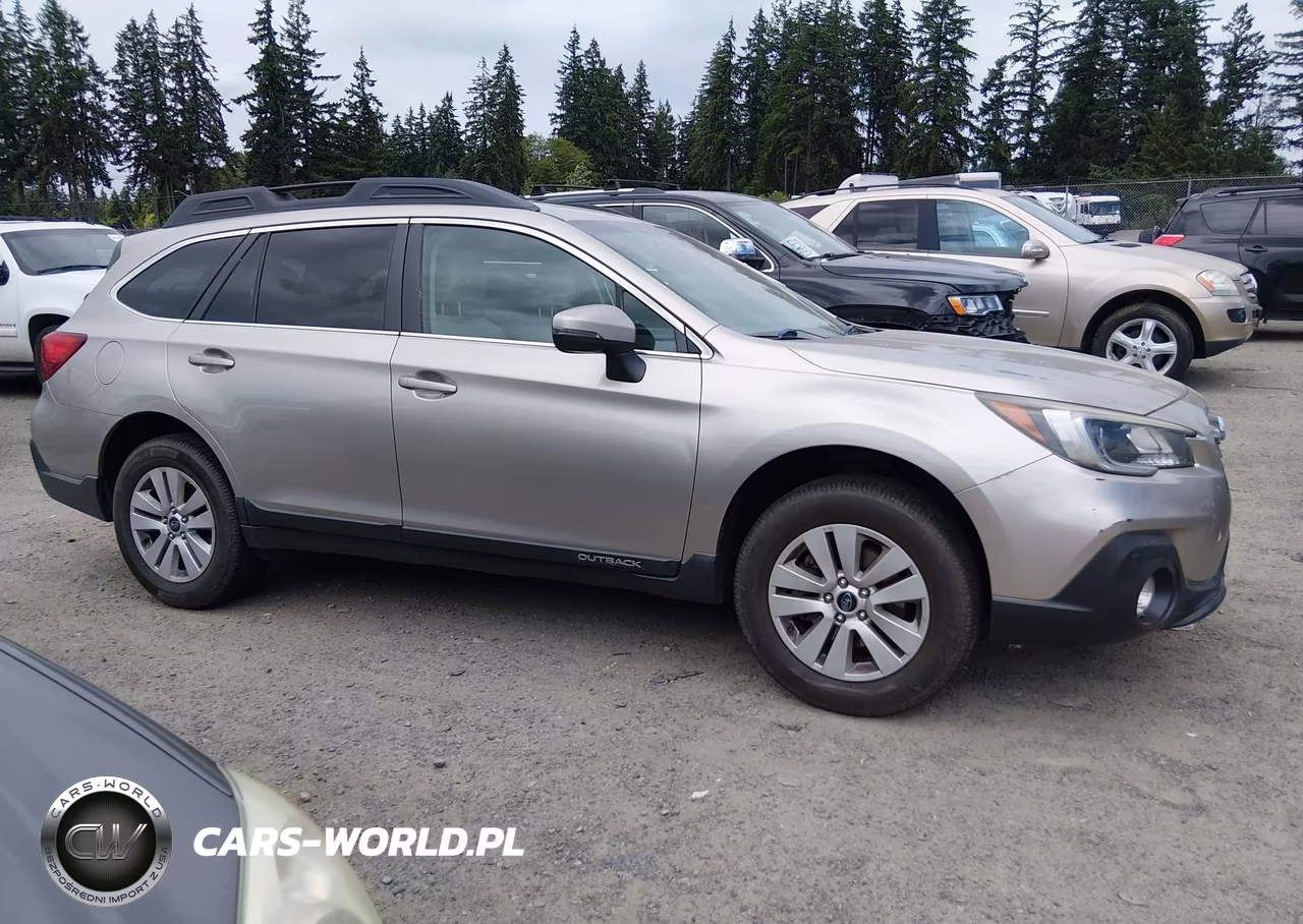 2018 Subaru Outback 2.5I Premium VIN:4S4BSAFC8J3220086 - 13