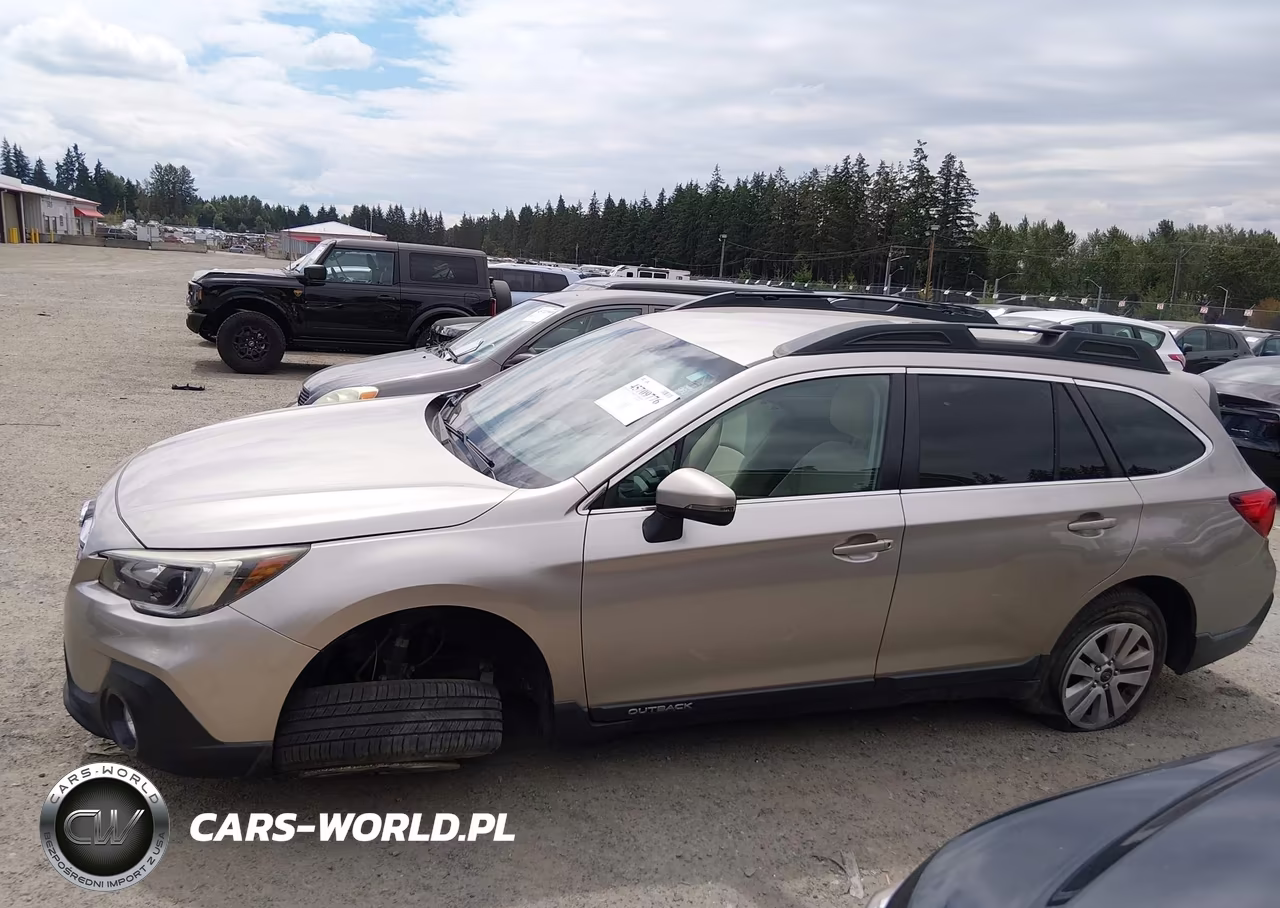 2018 Subaru Outback 2.5I Premium VIN:4S4BSAFC8J3220086 - 14